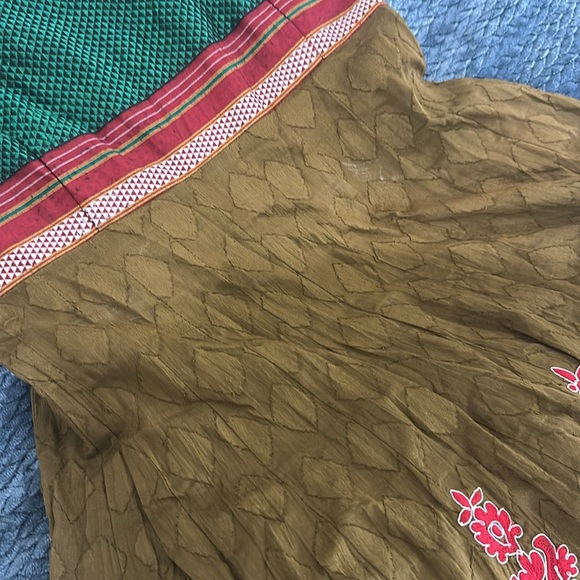 CUSTOM INDIAN ANARKALI RED AND GREEN - Picture 4 of 9